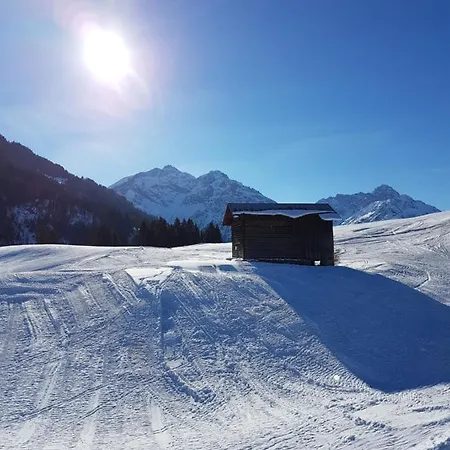 Haus Alpenglueck 리즐런