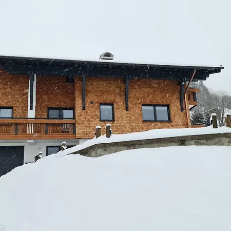 Haus Alpenglueck 3*