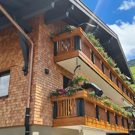 게스트하우스 Haus Alpenglueck *