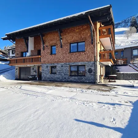 Haus Alpenglueck * 리즐런