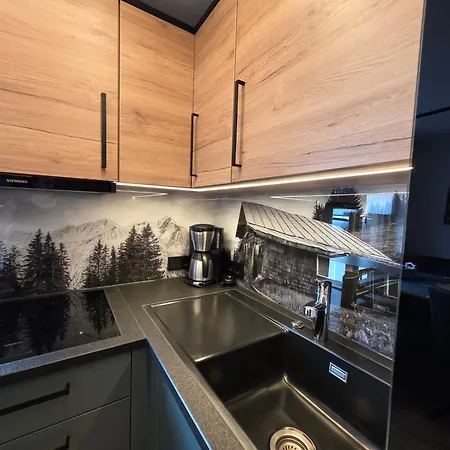 Haus Alpenglueck 3*