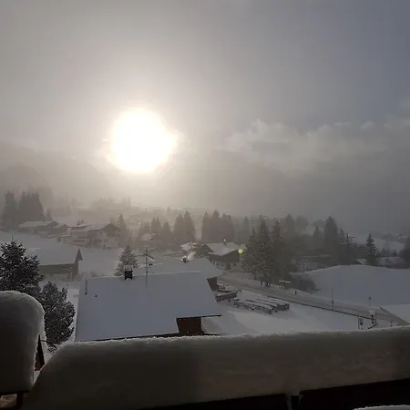 Haus Alpenglueck 게스트하우스 *